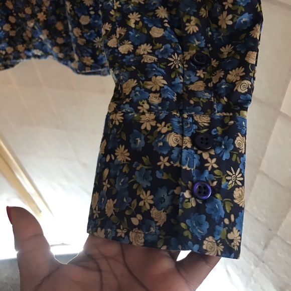 Button down long sleeve shirt - Picture 3 of 4